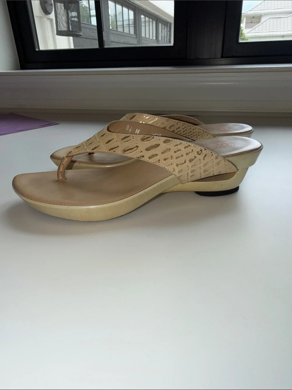 Donald J. Pliner heels - Picture 2 of 7